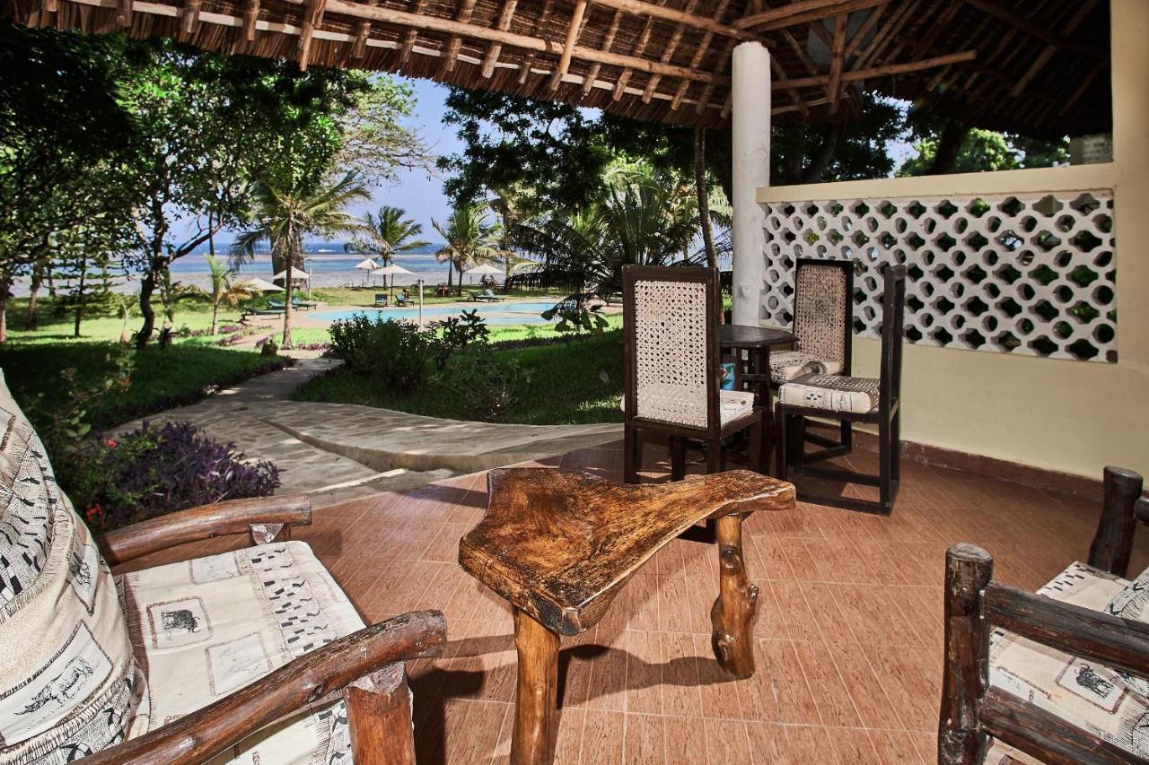 Coral Beach Resort Diani Beach Ngoại thất bức ảnh